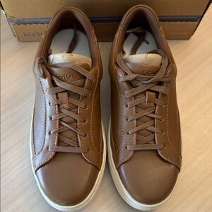 Elegant Tan Leather Sneakers for Women